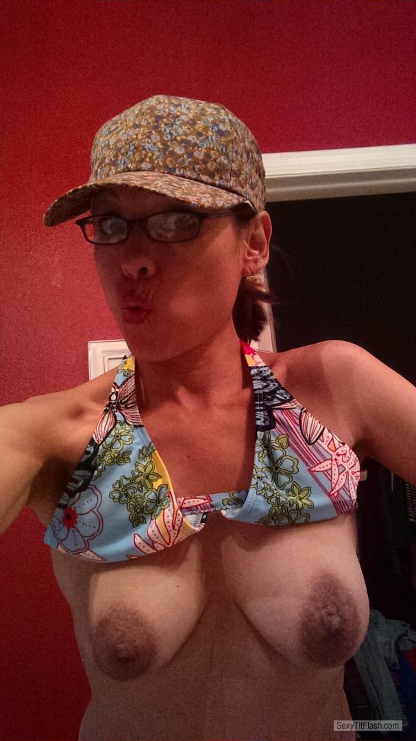 Mein Mittelgrosser Busen Topless Selbstporträt von Horny Wife